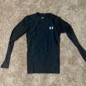 Black under armour long sleeve